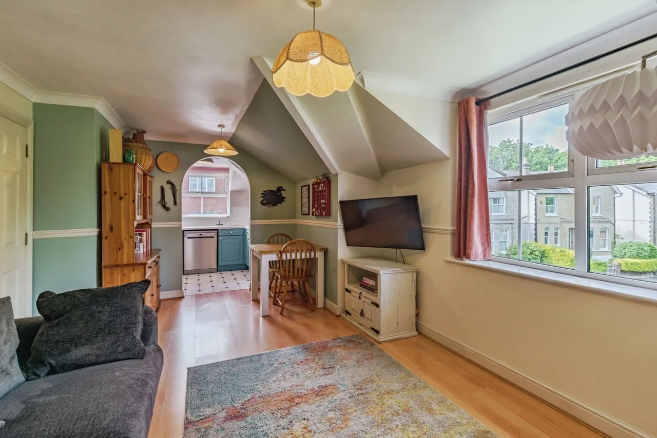 Chapel Road, Redhill, RH1, photo 14