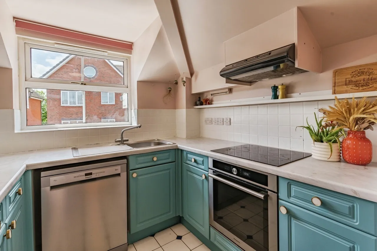 Chapel Road, Redhill, RH1, photo 4