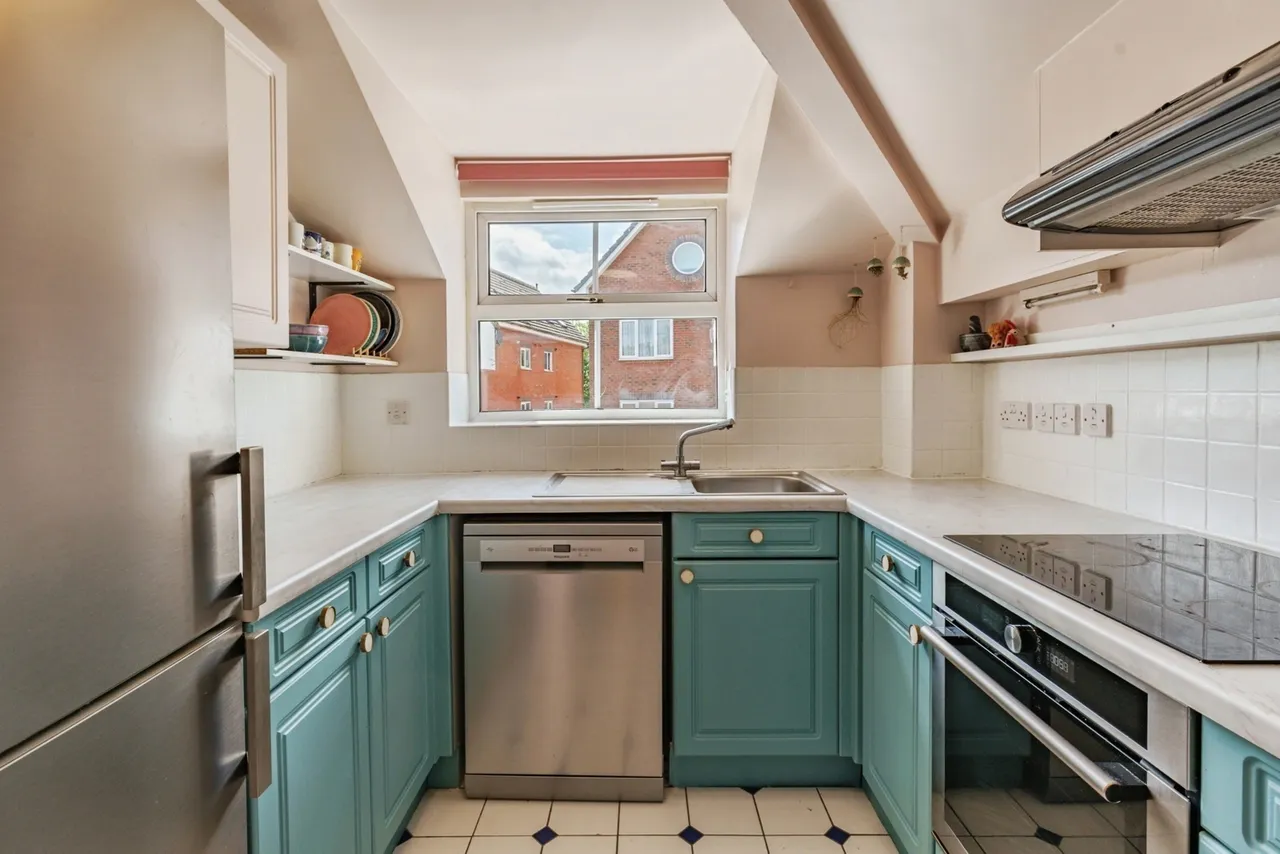 Chapel Road, Redhill, RH1, photo 10