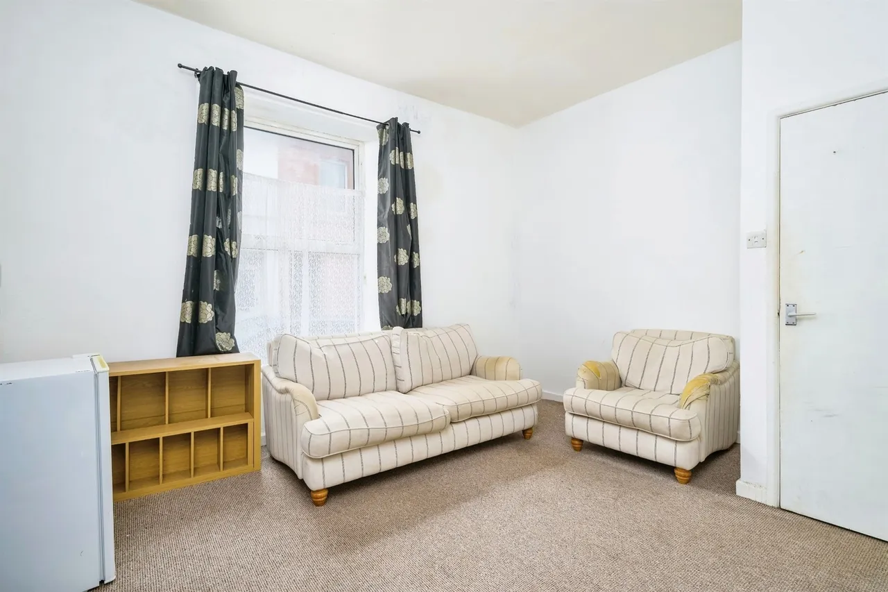 Clifton Place, Greenbank, PL4, photo 6