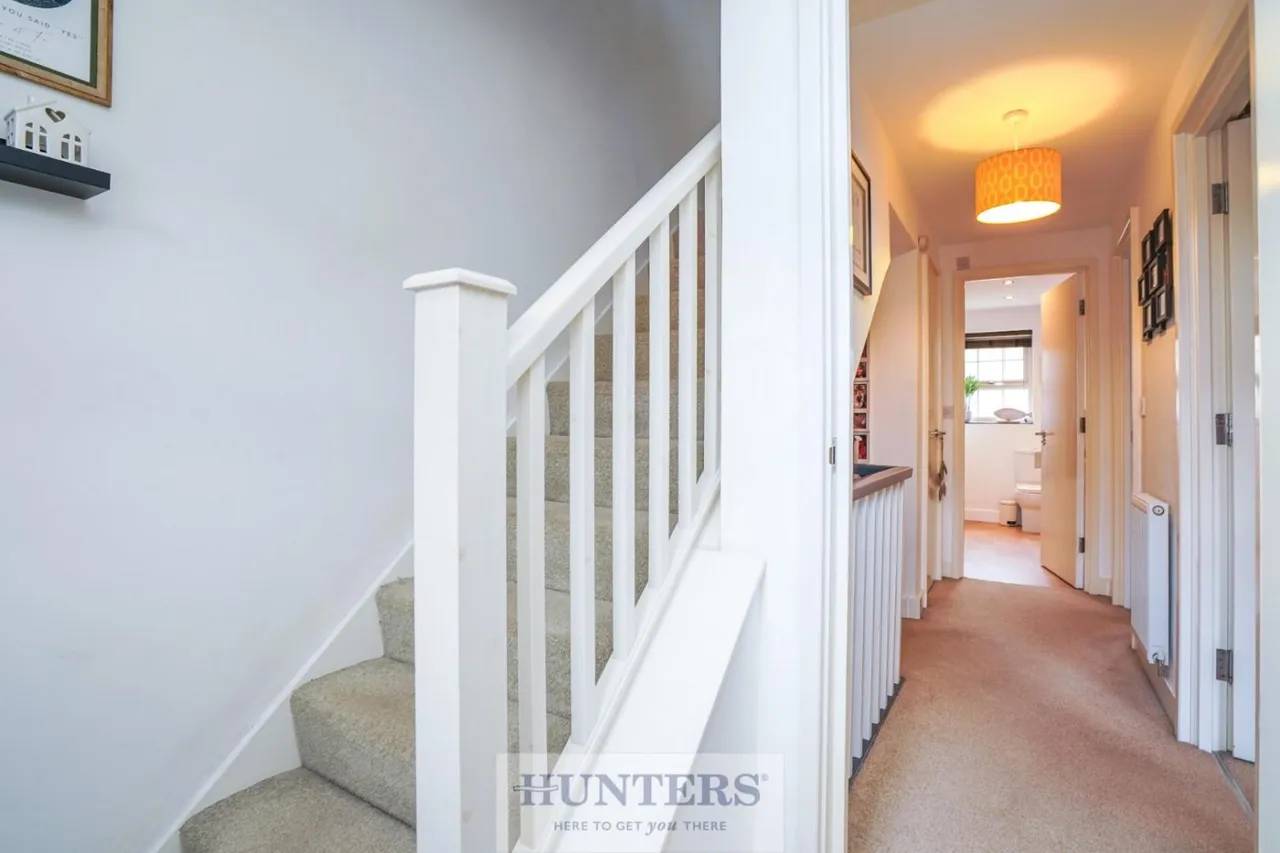 Melville Drive, Castleford, photo 12