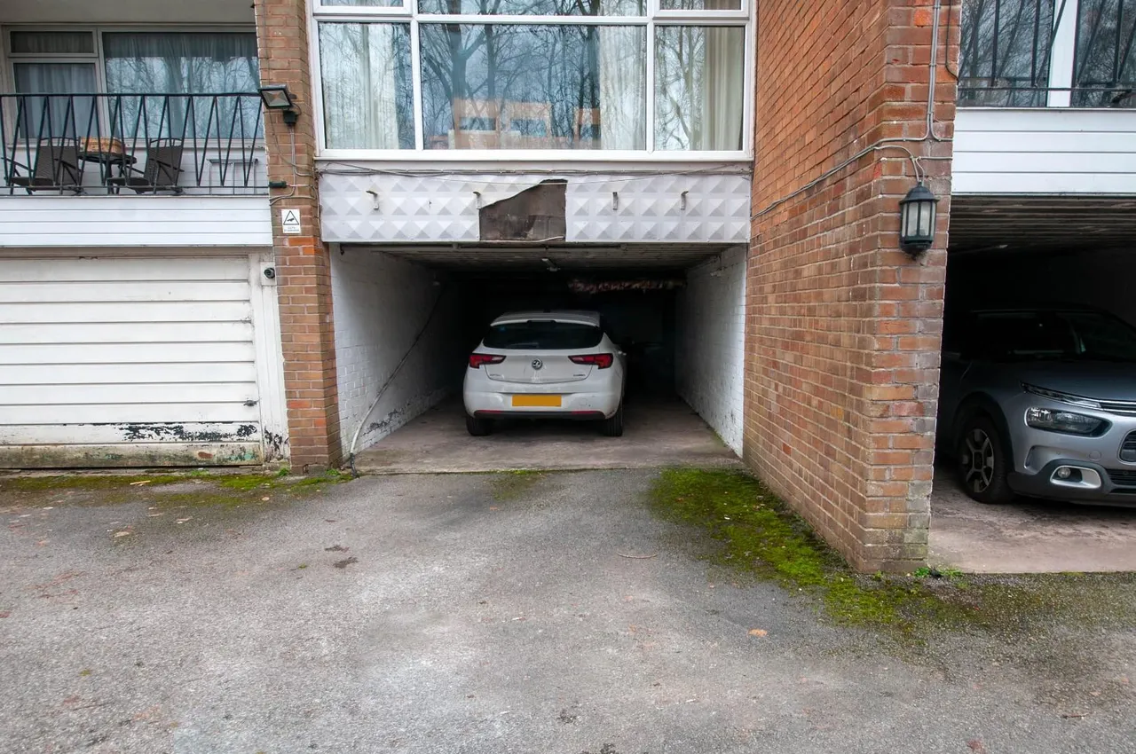 Park Lane, Whitefield, Manchester, M45 7PU, photo 10