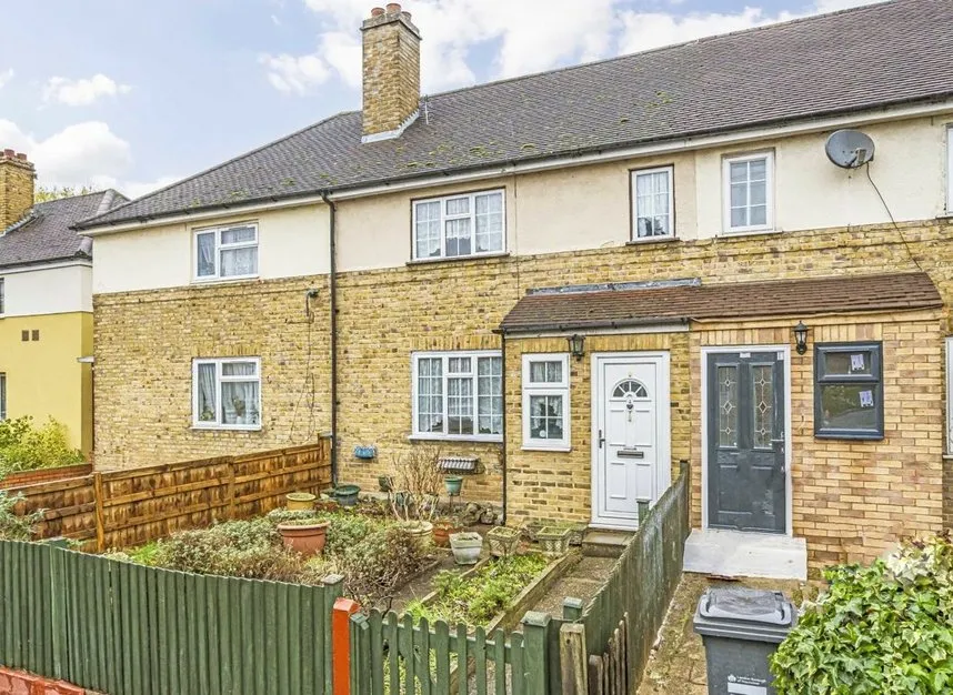 3 bed house to rent — Worton Road, Isleworth, TW7