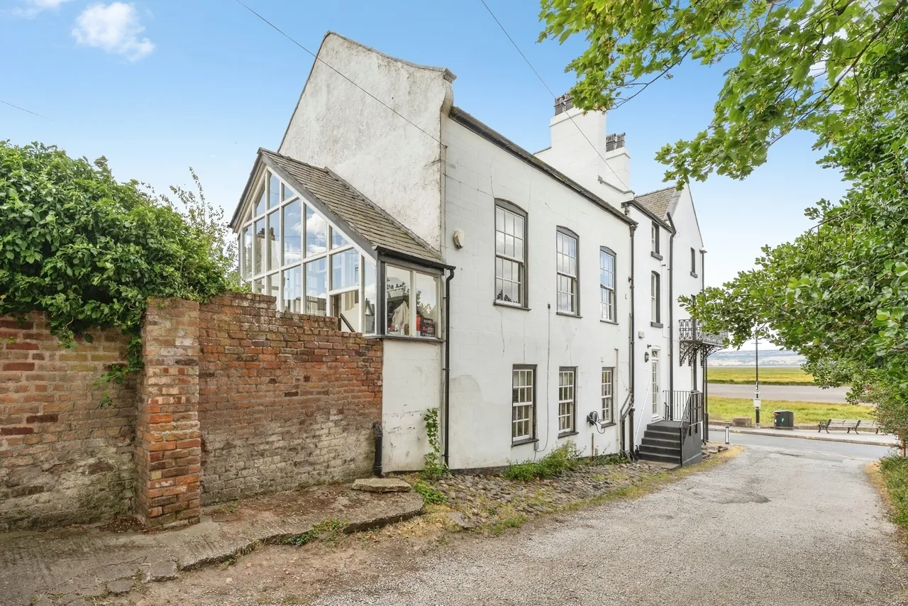 Holywell Close, Parkgate, CH64, photo 14