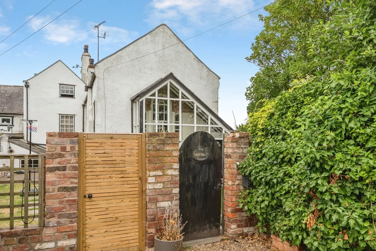 Holywell Close, Parkgate, CH64, photo 15