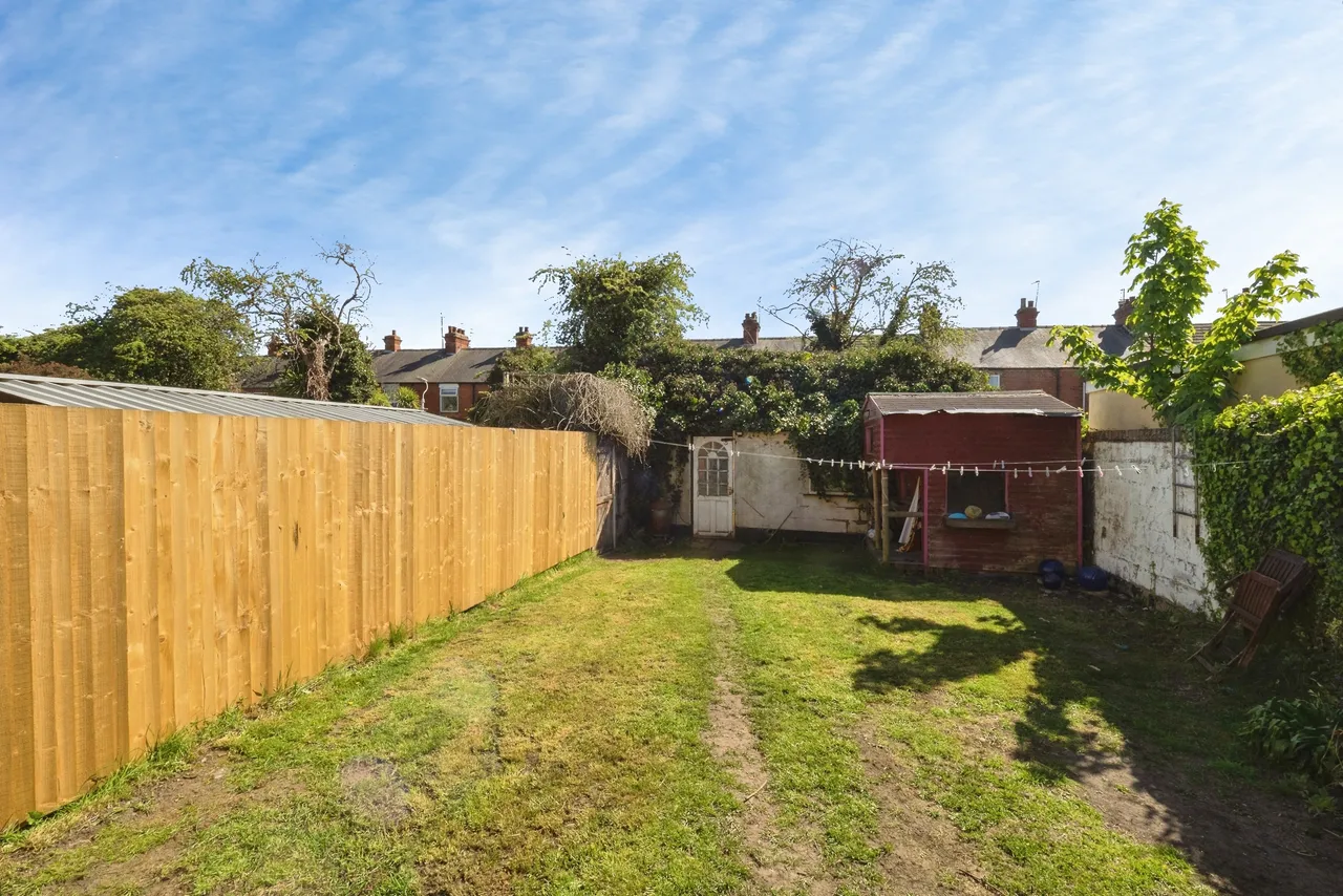 Hazelbarrow Drive, Hull, HU10, photo 13