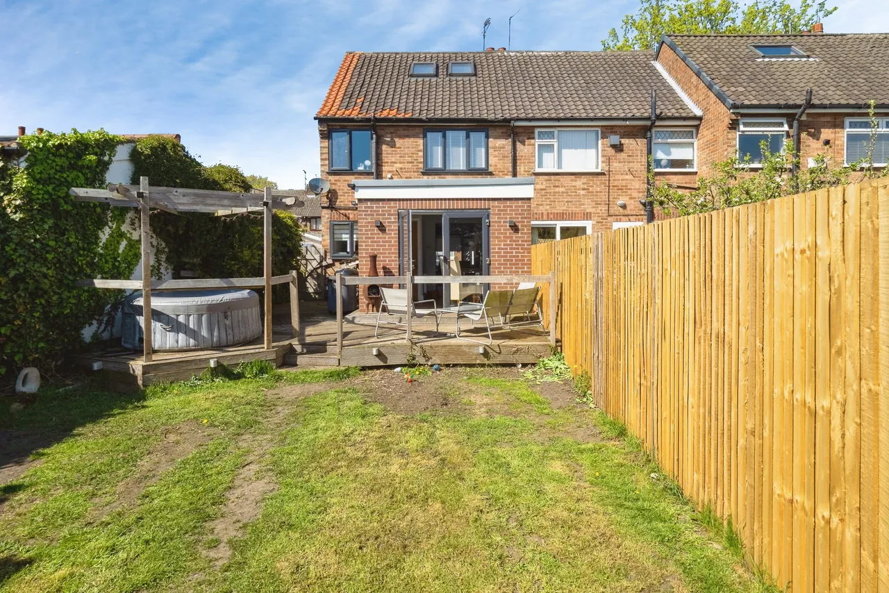 Hazelbarrow Drive, Hull, HU10, photo 14