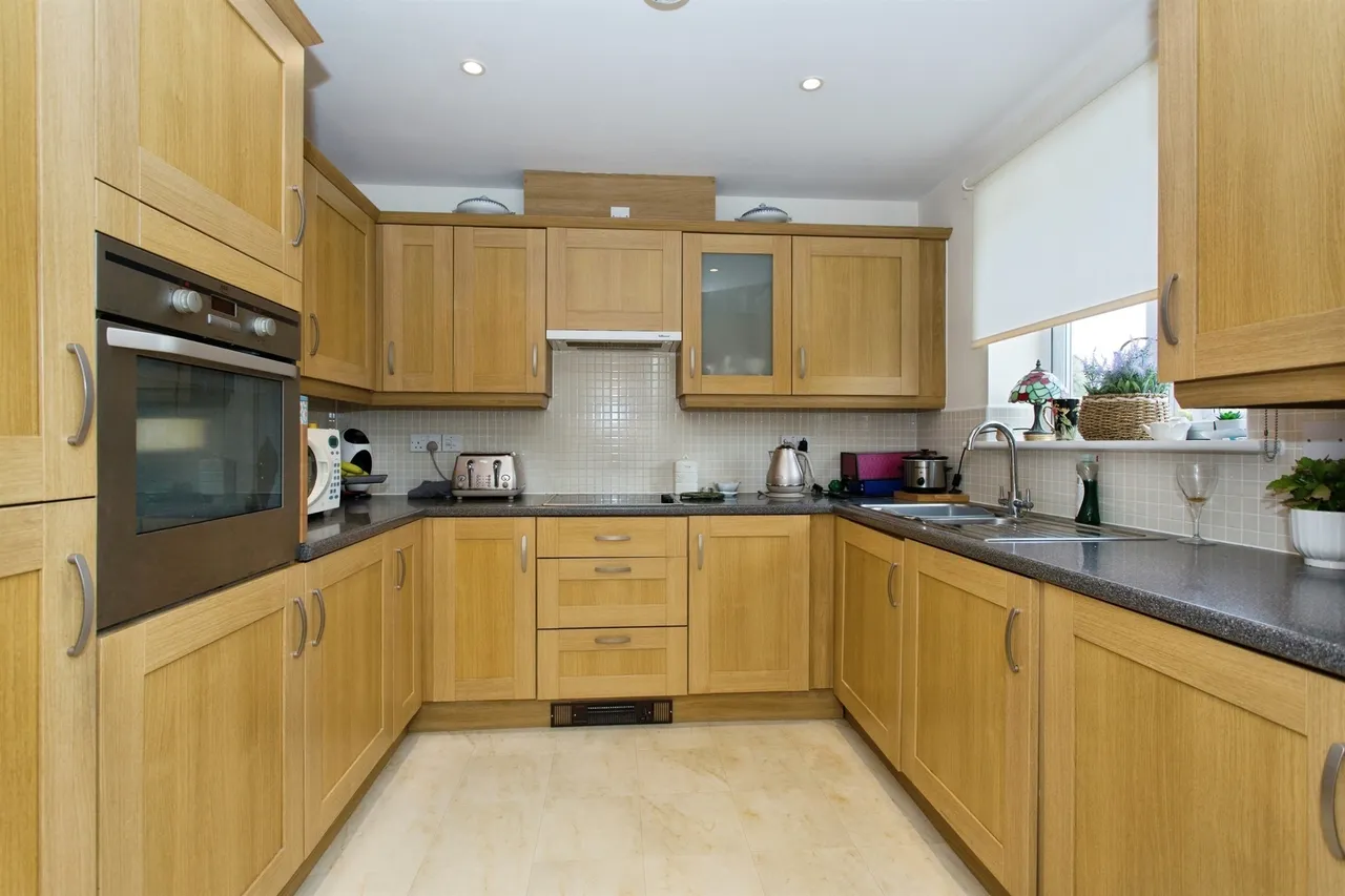 Kay Hitch Way, Histon, CB24, photo 4