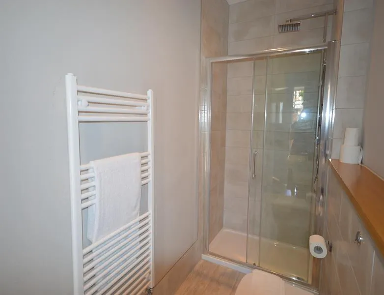 Princes Road, Sale, photo 7