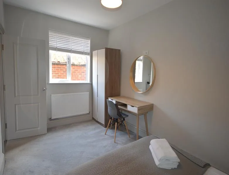 Princes Road, Sale, photo 4
