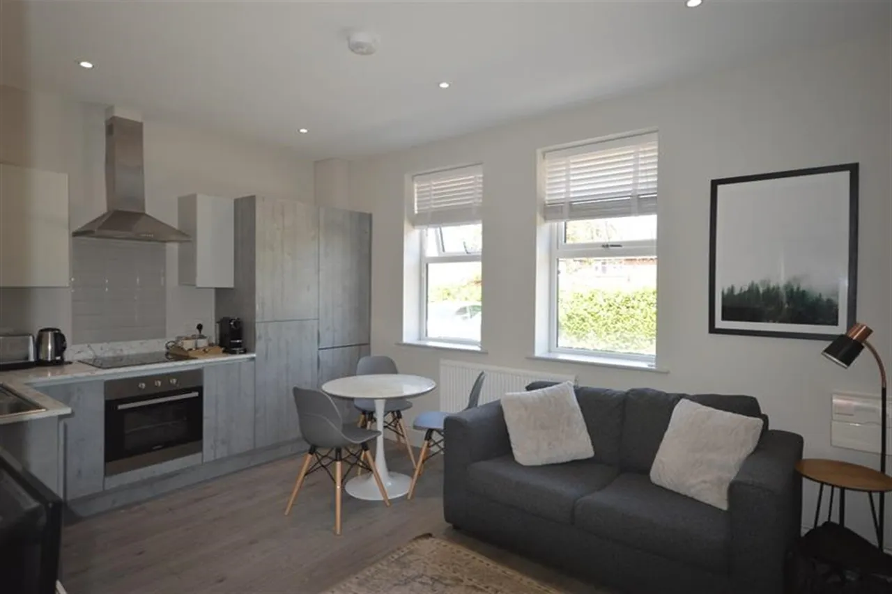 1 bed flat to rent, Princes Road, Sale