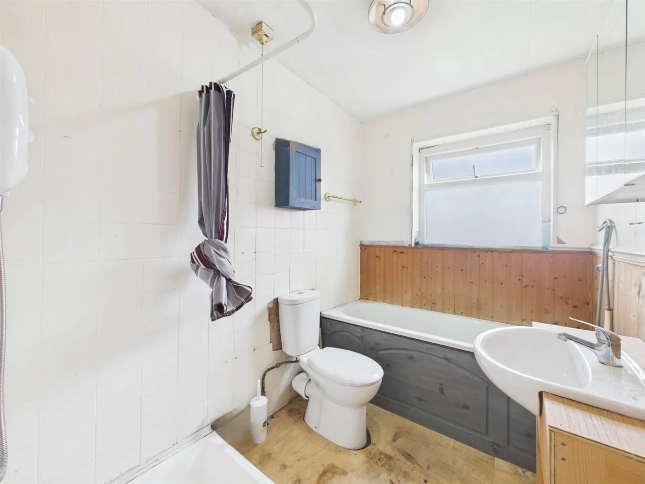 Victoria Road, Ruislip, HA4 0HB, photo 6