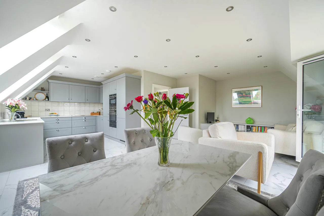 153 Amersham Road, Beaconsfield, HP9, photo 2