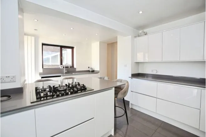 Danygraig Road, Newport, photo 5