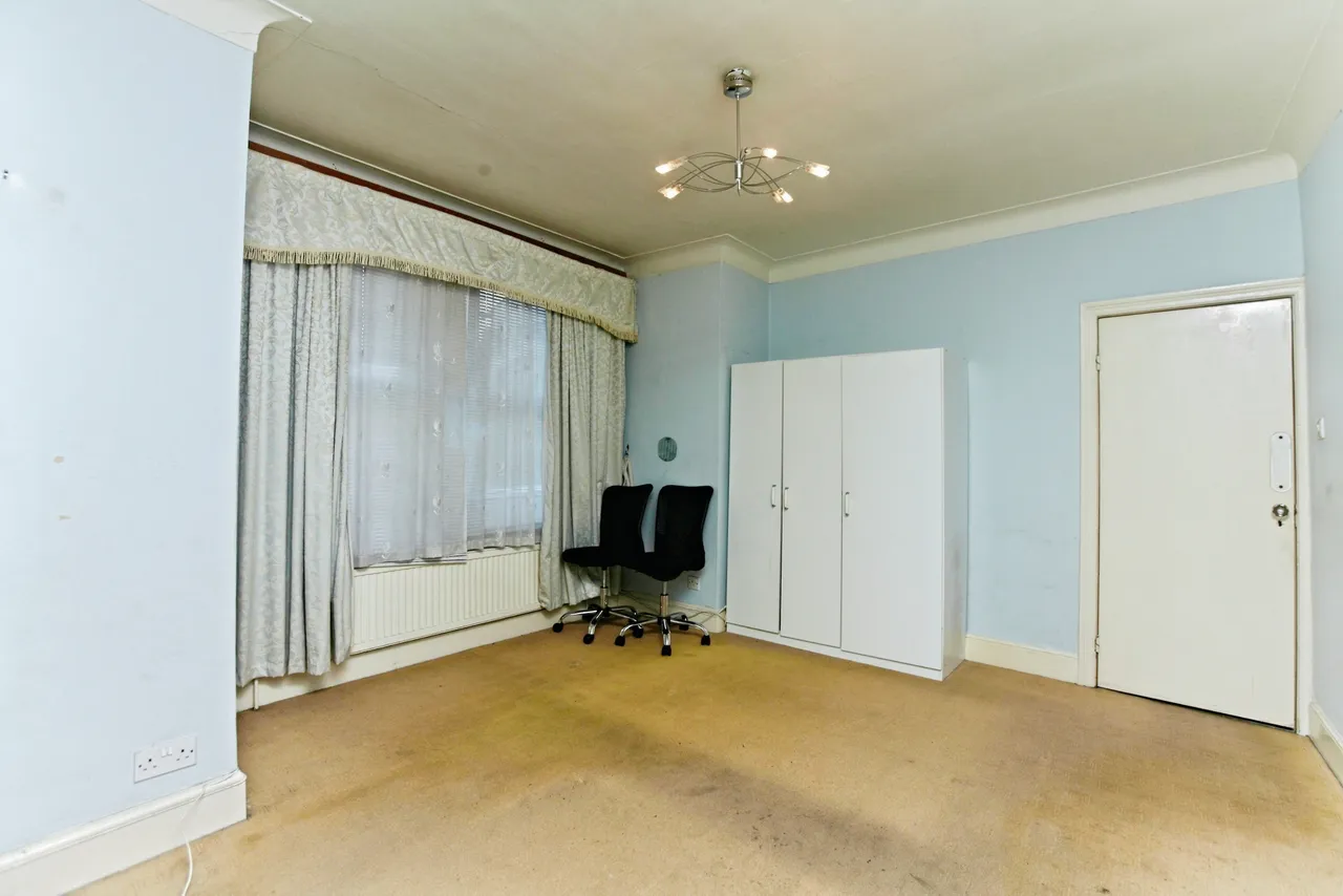 Kitchener Road, Thornton Heath, CR7, photo 15
