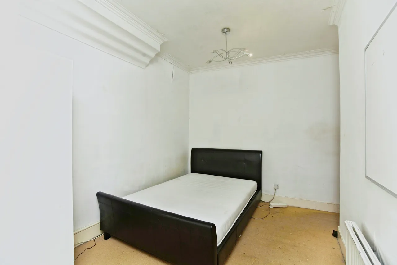 Kitchener Road, Thornton Heath, CR7, photo 11