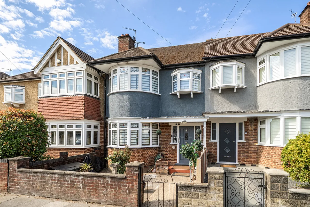 Victoria Road, Ruislip, HA4, photo 19