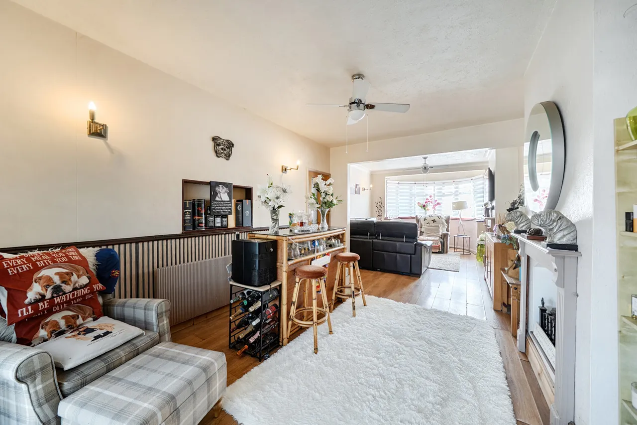Victoria Road, Ruislip, HA4, photo 14