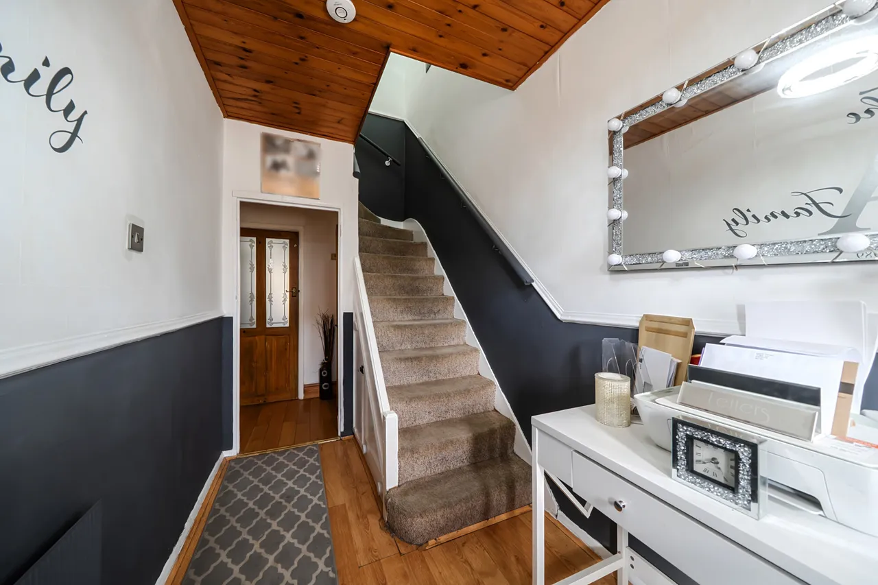 Victoria Road, Ruislip, HA4, photo 16