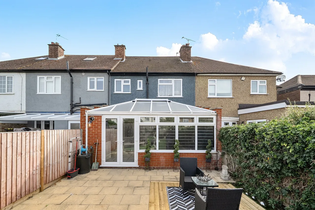 Victoria Road, Ruislip, HA4, photo 12
