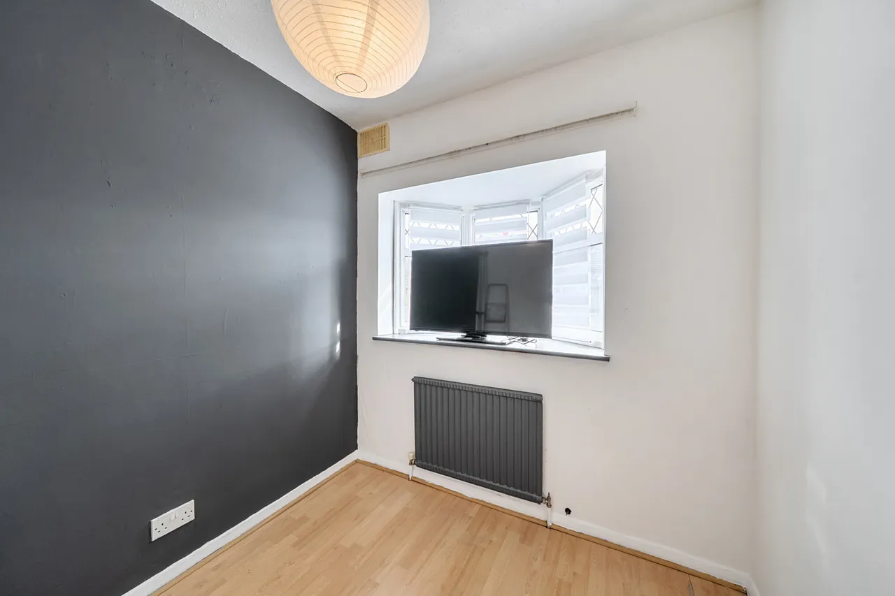 Victoria Road, Ruislip, HA4, photo 18
