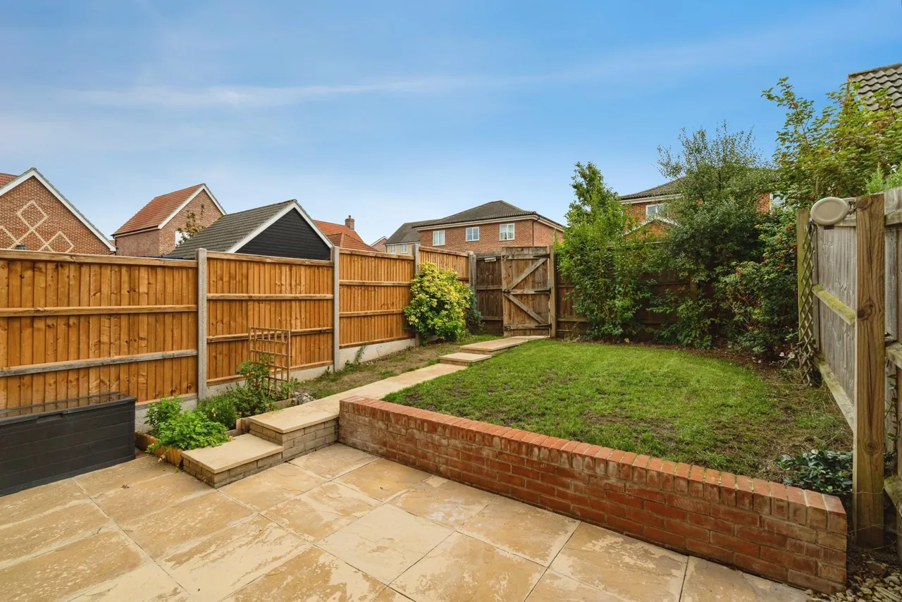 Adcock Drive, Norwich, NR7, photo 3