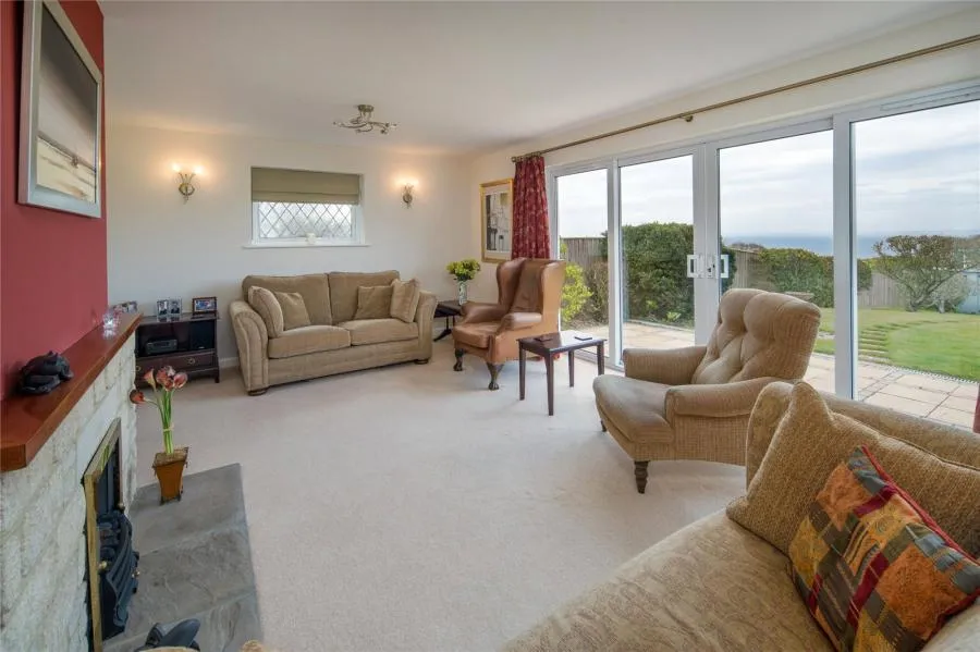 Church Hill, Totland Bay, PO39, photo 5
