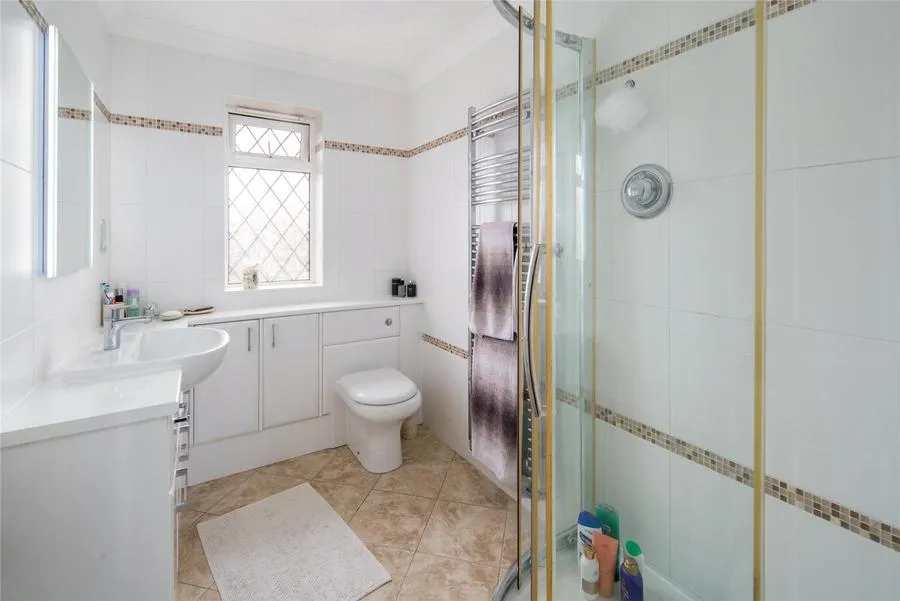 Church Hill, Totland Bay, PO39, photo 13