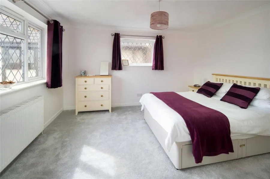 Church Hill, Totland Bay, PO39, photo 9
