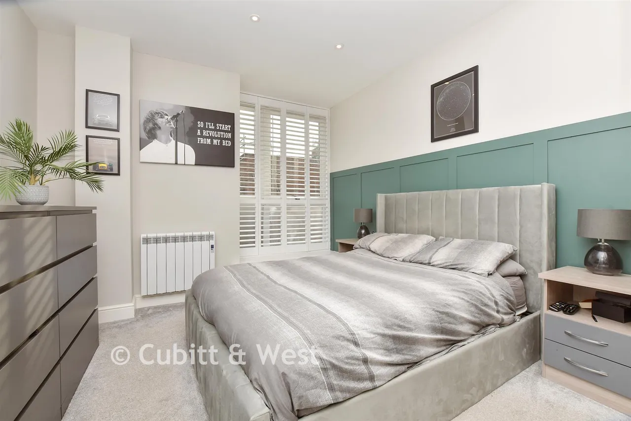 St. Martin's Walk, Dorking, RH4, photo 4