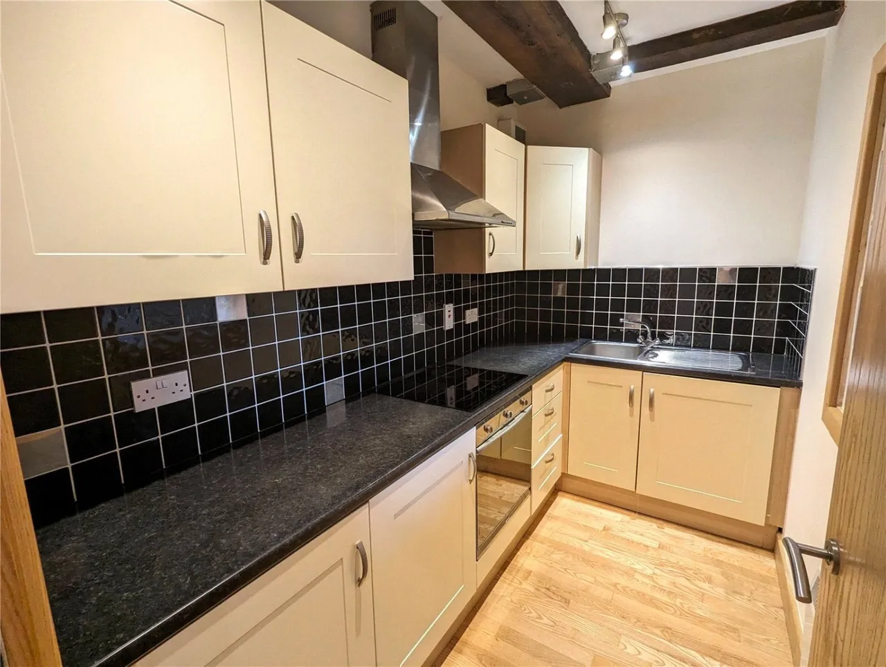 Broad Street, Bradford, BD1, photo 5