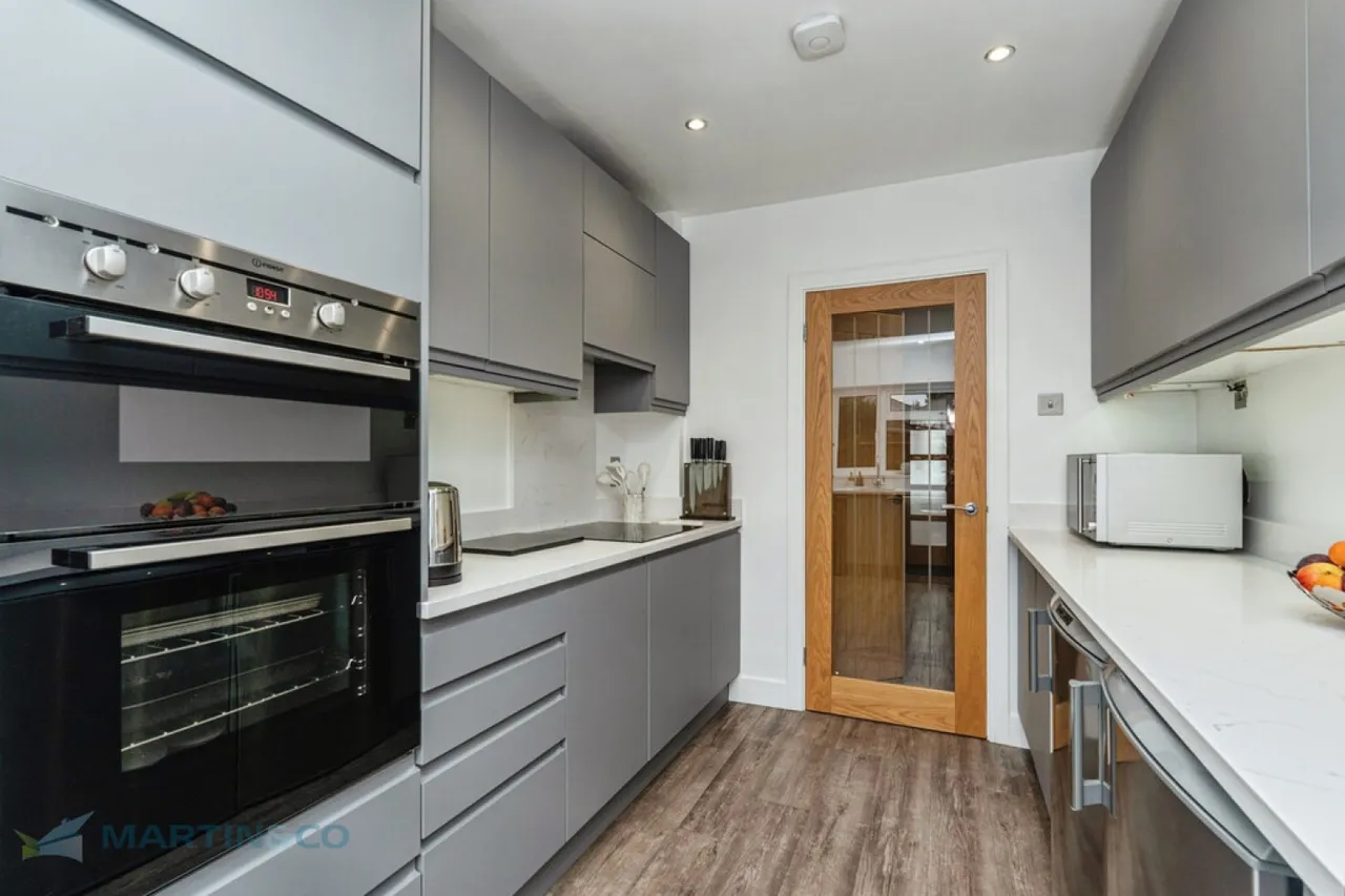Knaphill, Woking, GU21, photo 3