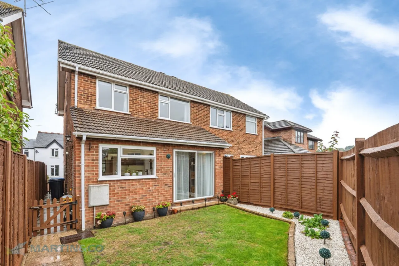 Knaphill, Woking, GU21, photo 15