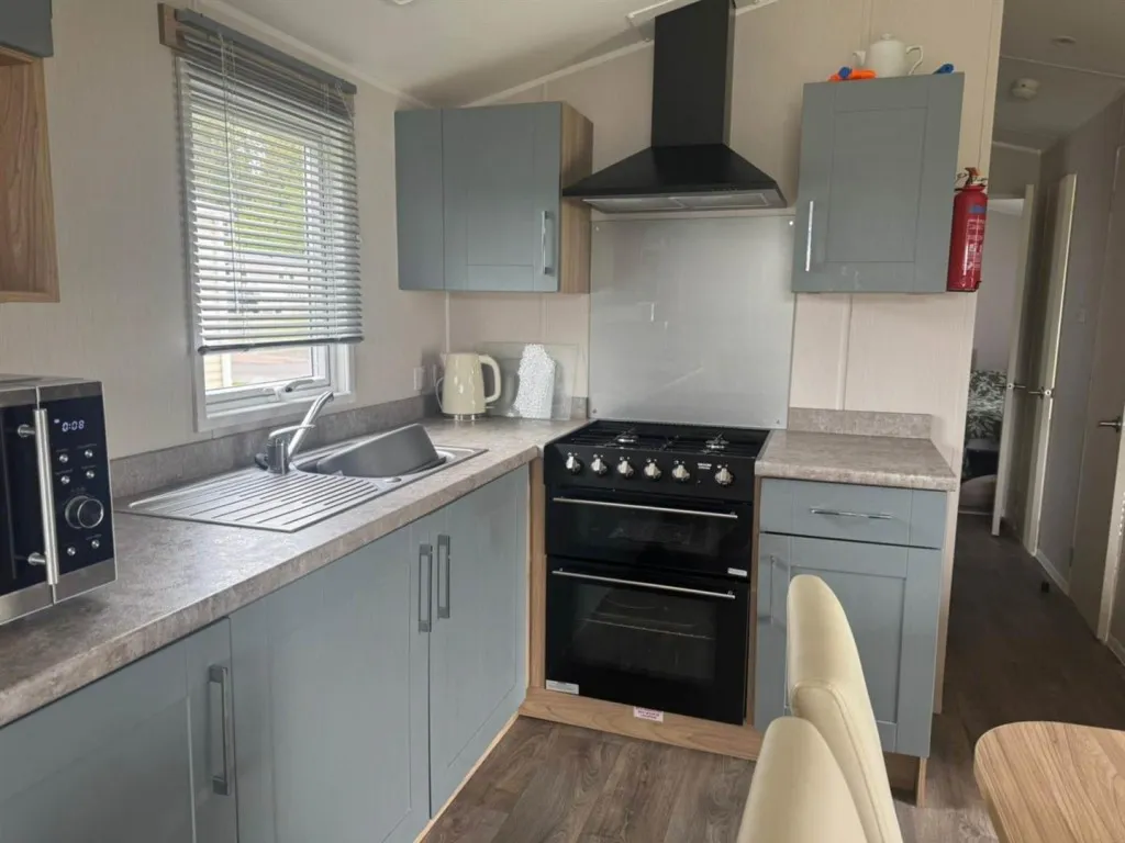 Cresswell, NE61, photo 7