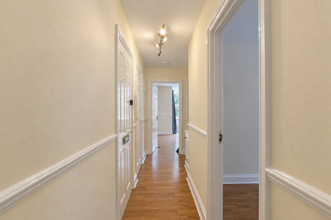 Crabton Close Road, Bournemouth, photo 9