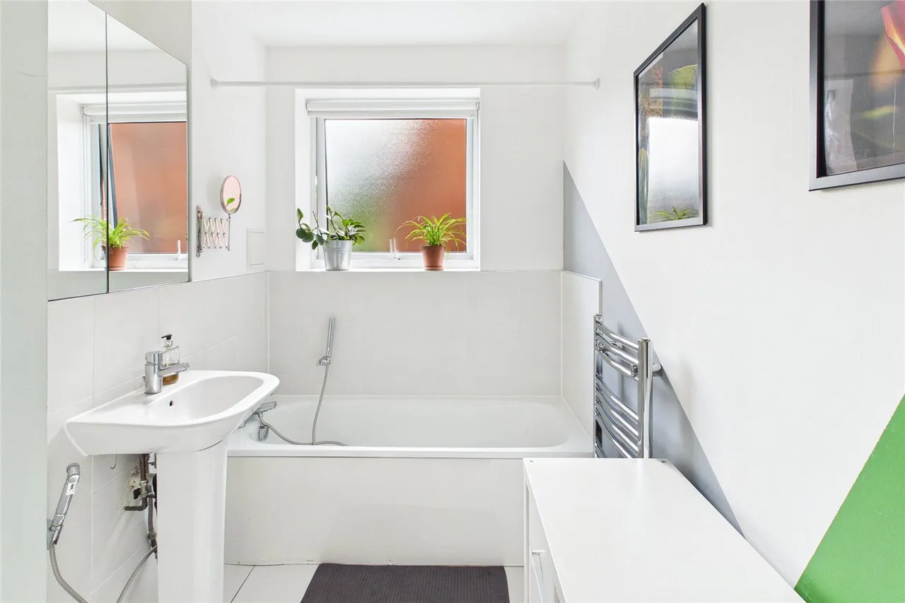 Valley Road, London, SW16, photo 12