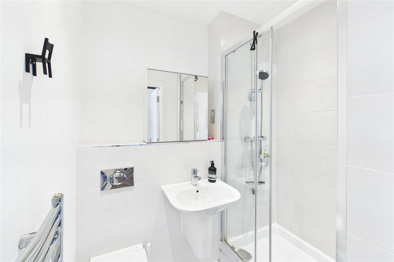 Valley Road, London, SW16, photo 10