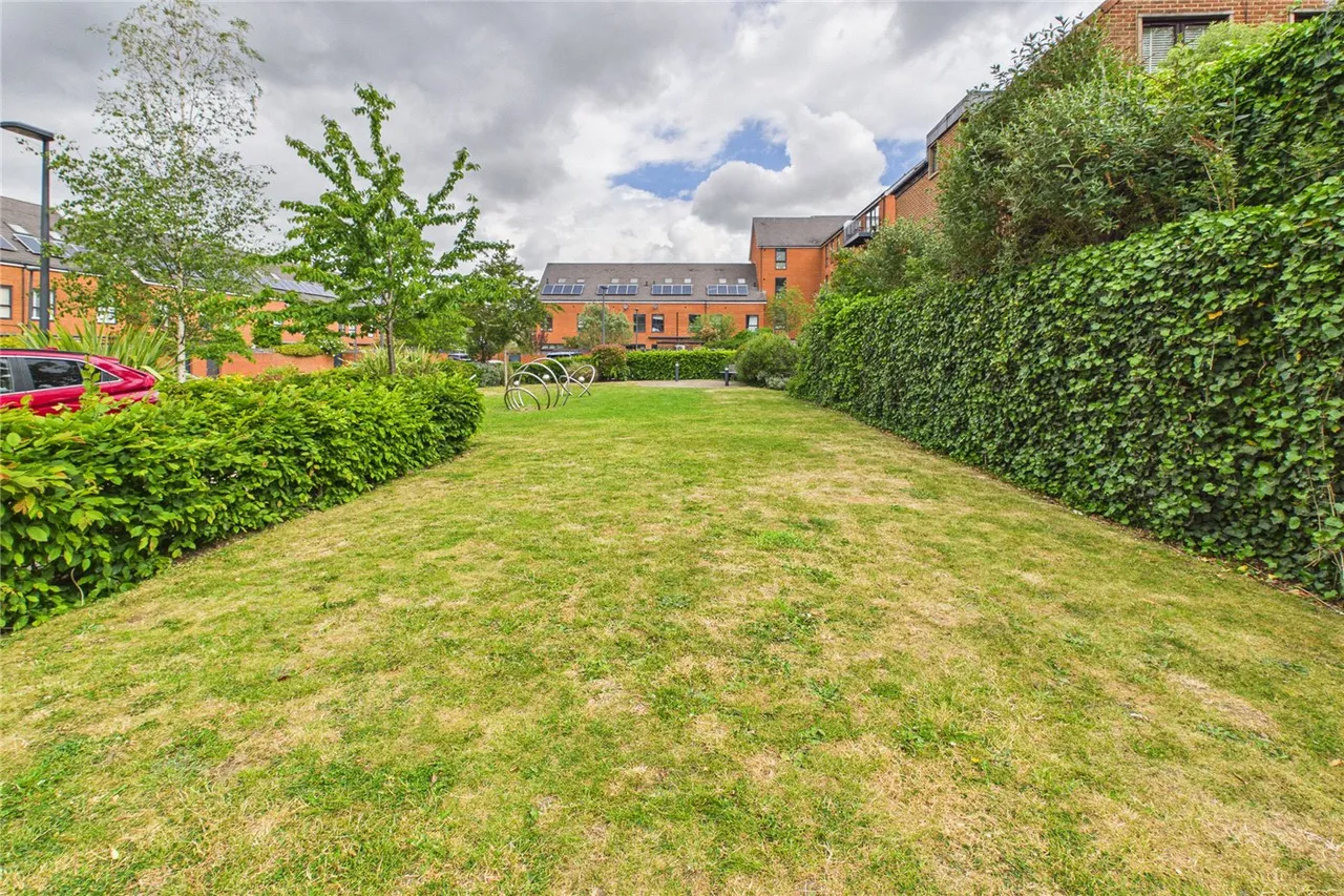 Valley Road, London, SW16, photo 17