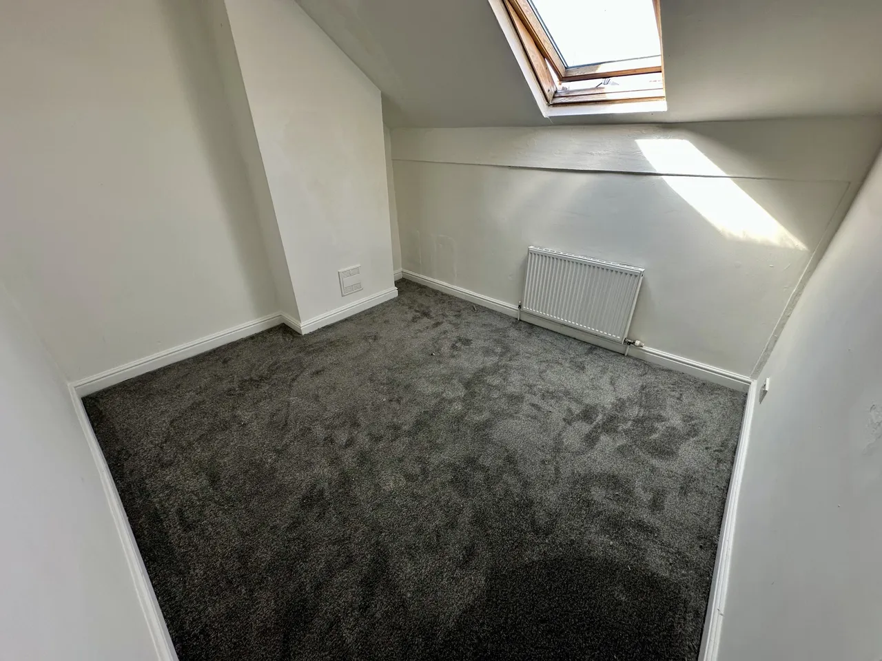 Crosby Road, LS11, photo 11