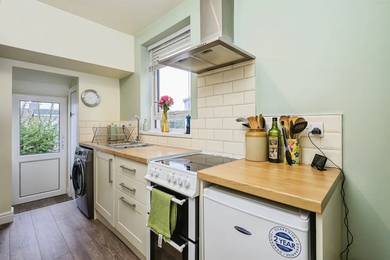 Lester Close, Plymouth, PL3, photo 7