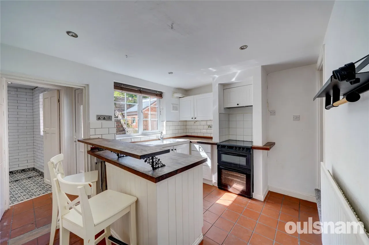 Swan Street, Alvechurch, Birmingham, Worcestershire, B48 7RP, photo 3