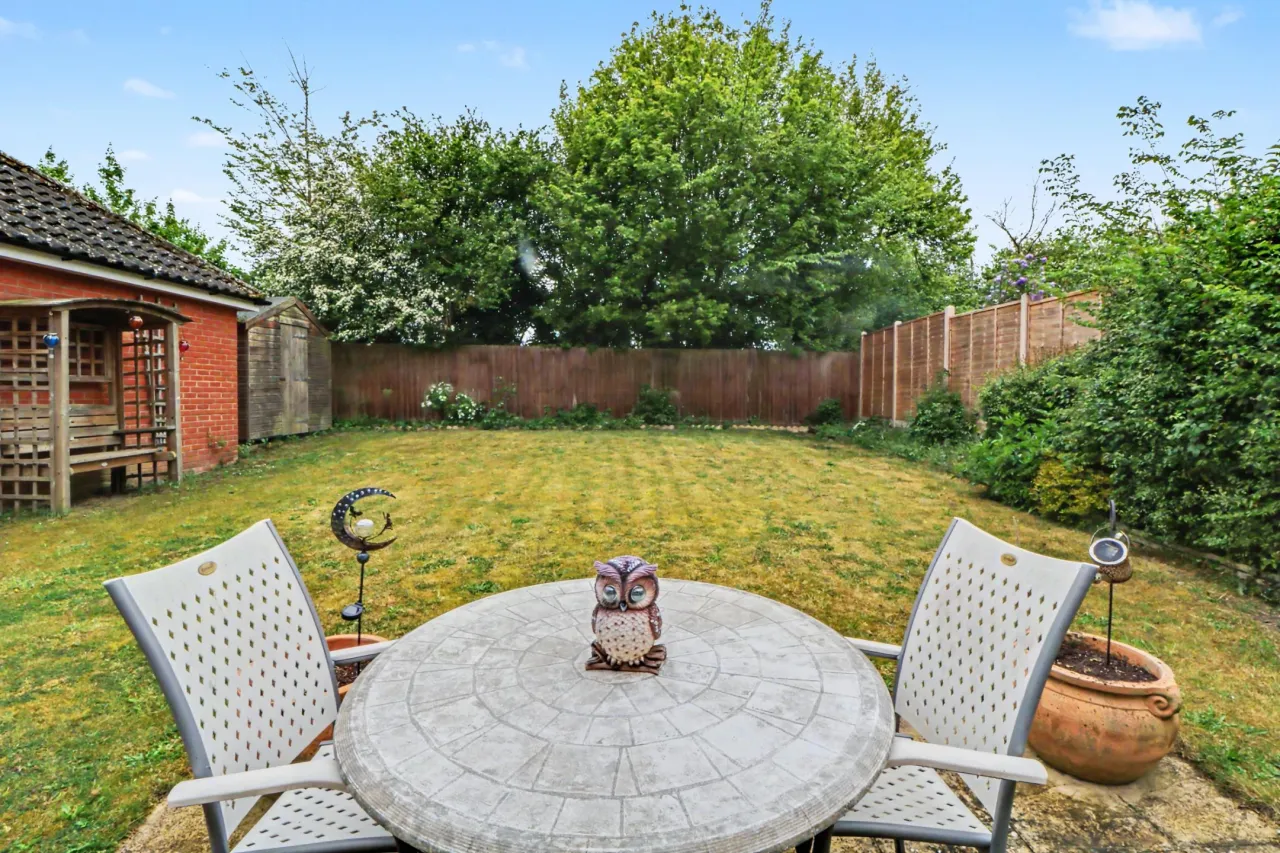Lime Tree Avenue, Long Stratton, photo 22