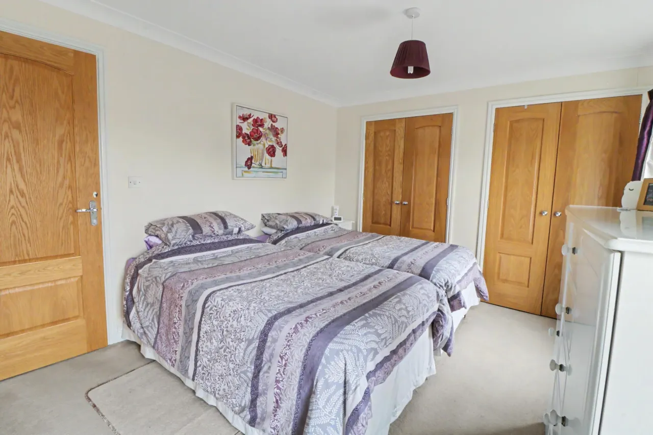 Lime Tree Avenue, Long Stratton, photo 5