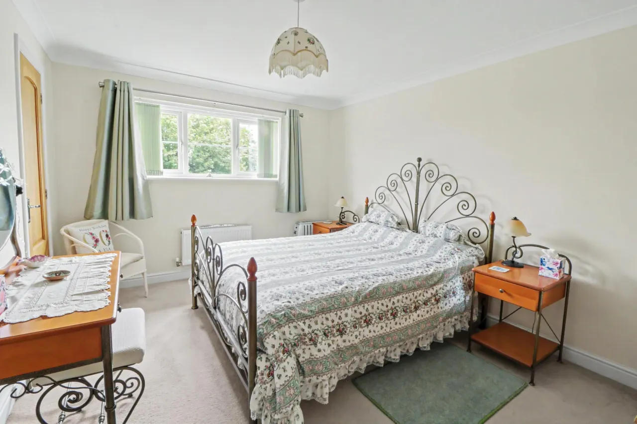 Lime Tree Avenue, Long Stratton, photo 14