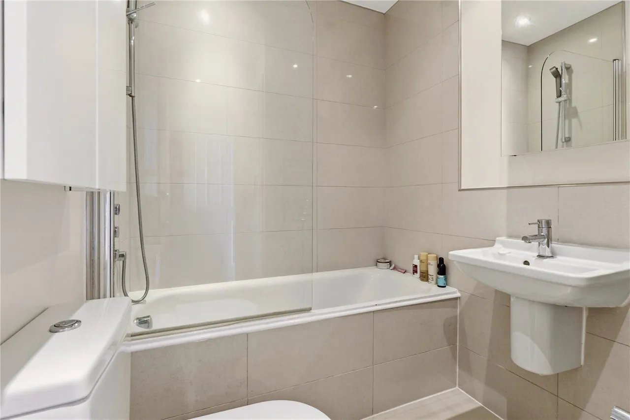 Northcote Road, London, SW11, photo 9