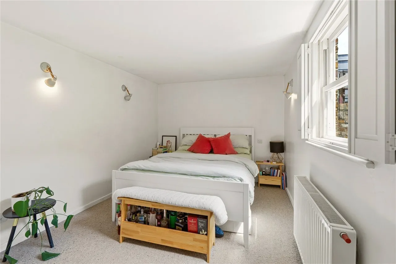Northcote Road, London, SW11, photo 5