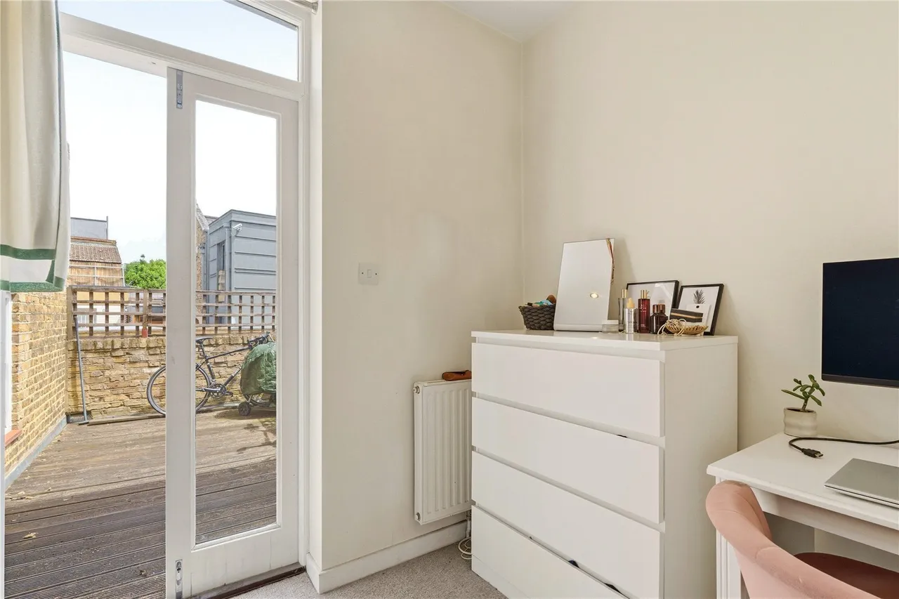 Northcote Road, London, SW11, photo 7