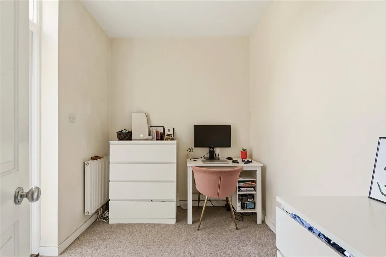 Northcote Road, London, SW11, photo 8