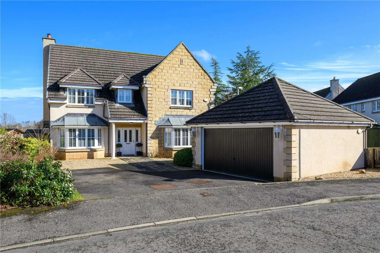 5 bed house for sale — Cant Crescent, St. Andrews, Fife, KY16 8NF