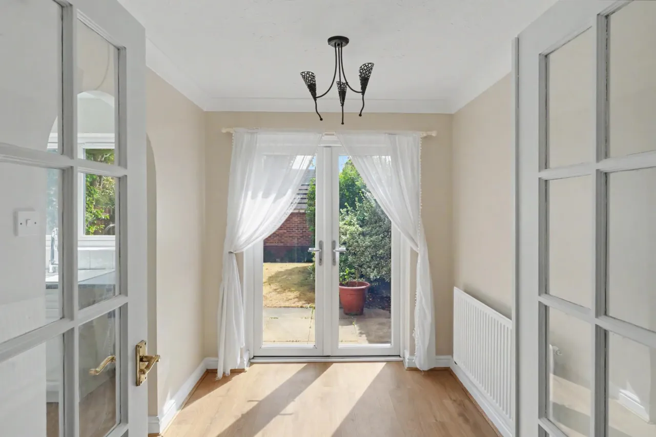 Coleridge Close, Sandbach, photo 4